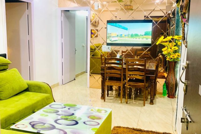2 bhk Luxuriously Fully Furnished for rent in 7th Avenue
