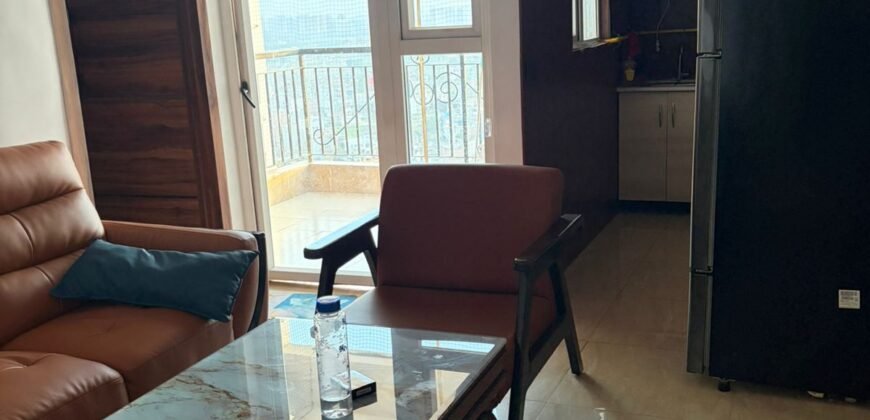 Ultra Luxury Fully Furnished 1bhk for rent in 14th Avenue Gaur City-2 Greater Noida West