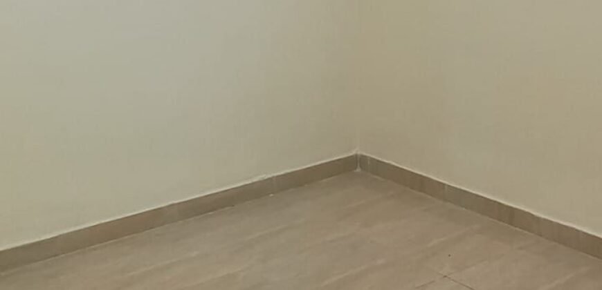 3 bhk Semi Furnished for Rent in Gaur City Greater Noida West