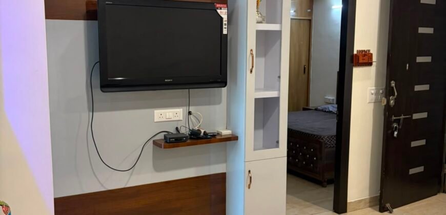 Ultra-Luxury 3 BHK Fully Furnished Park & Pool Facing Apartment for Rent in 7th Avenue, Gaur City-1, Sector-4, Greater Noida West
