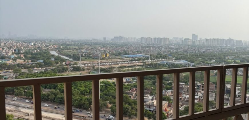 Ultra-Luxury 3 BHK Fully Furnished Park & Pool Facing Apartment for Rent in 7th Avenue, Gaur City-1, Sector-4, Greater Noida West