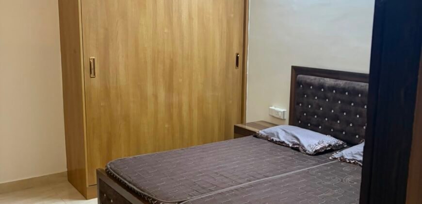 Ultra-Luxury 3 BHK Fully Furnished Park & Pool Facing Apartment for Rent in 7th Avenue, Gaur City-1, Sector-4, Greater Noida West