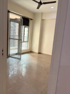 2 BHK plus Study flat for sale in 11th Avenue Gaur City 2 bed room 2