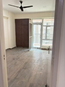 2 BHK plus Study flat for sale in 11th Avenue Gaur City 2 bed room