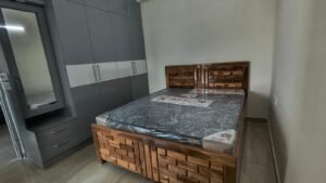 1 BHK Fully Furnished Flat for Rent in 14th Avenue Gaur City 2 bed room