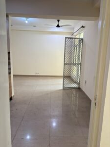 2 BHK plus Study flat for sale in 11th Avenue Gaur City 2 dinning